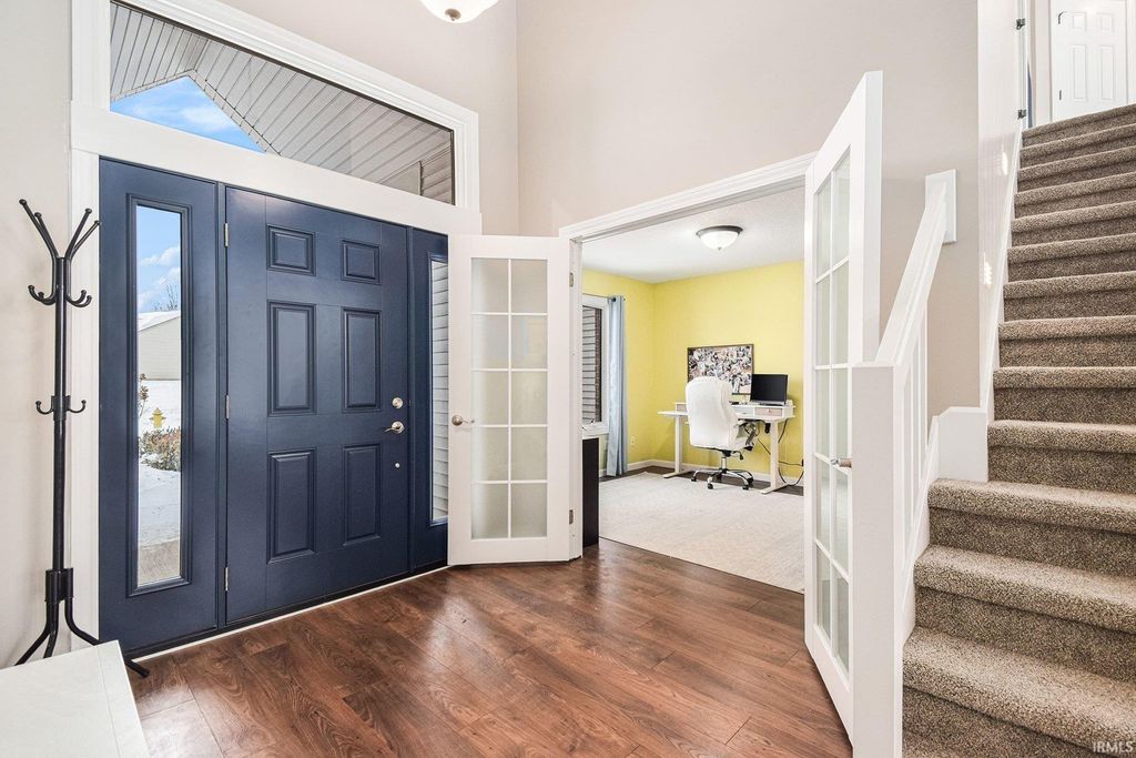 Photo of 2152 Heather Court, Warsaw, IN 46580 (MLS # 202603356)