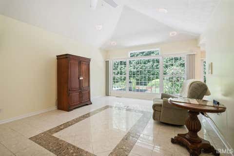 Tiny photo for 3304 OAKVIEW Court, Kokomo, IN 46902 (MLS # 202627321)