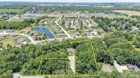 Tiny photo for 3304 OAKVIEW Court, Kokomo, IN 46902 (MLS # 202627321)