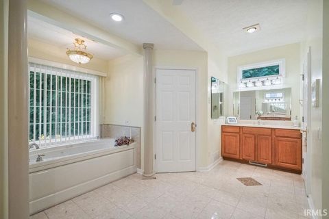Tiny photo for 3304 OAKVIEW Court, Kokomo, IN 46902 (MLS # 202627321)