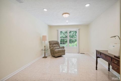 Tiny photo for 3304 OAKVIEW Court, Kokomo, IN 46902 (MLS # 202627321)