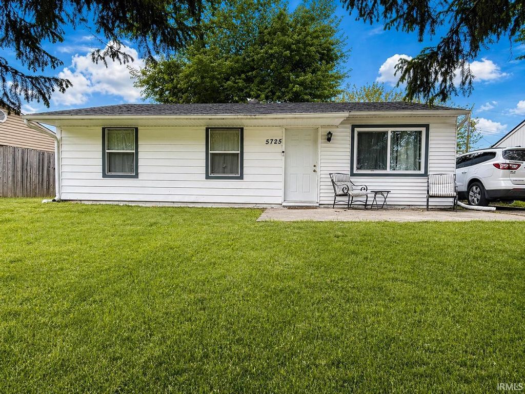 Photo of 5725 Council Ring Boulevard, Kokomo, IN 46902 (MLS # 202616151)