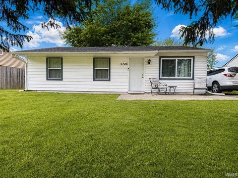 Photo of 5725 Council Ring Boulevard, Kokomo, IN 46902 (MLS # 202616151)