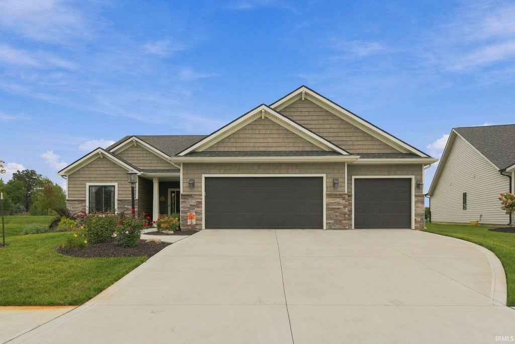 Photo of 18764 Eisley Cove, Auburn, IN 46706 (MLS # 202640581)