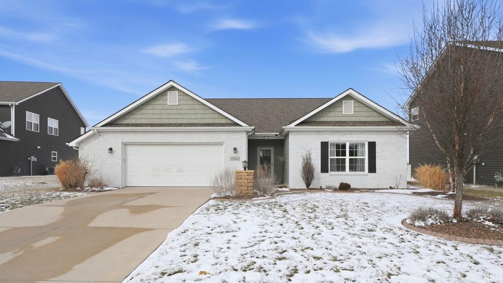 Photo of 13344 Synch Court, Fort Wayne, IN 46814 (MLS # 202605796)