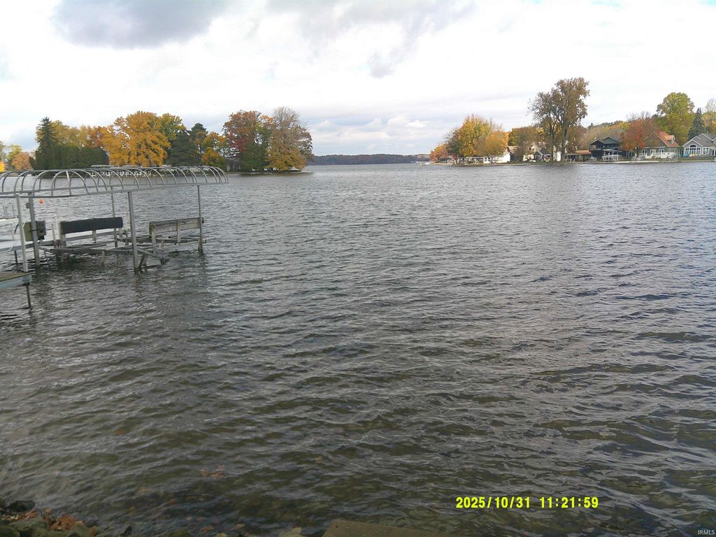 Photo of 80 Ln 207 Hamilton Lk Lk, Hamilton, IN 46742 (MLS # 202544359)