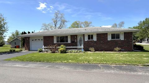 Photo of 302 S 2nd Street, Monticello, IN 47960 (MLS # 202614029)