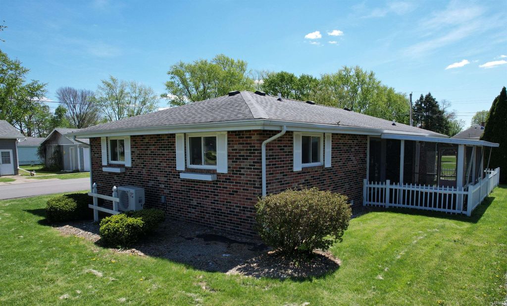 Photo of 302 S 2nd Street, Monticello, IN 47960 (MLS # 202614029)