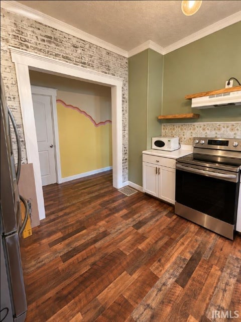 Tiny photo for 190 W North Street, Russiaville, IN 46979 (MLS # 202644414)