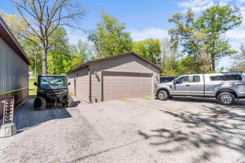 Tiny photo for 2400 E Schram Avenue, Columbia City, IN 46725 (MLS # 202618644)