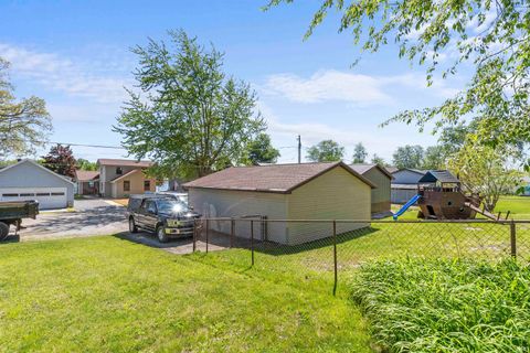 Tiny photo for 2400 E Schram Avenue, Columbia City, IN 46725 (MLS # 202618644)