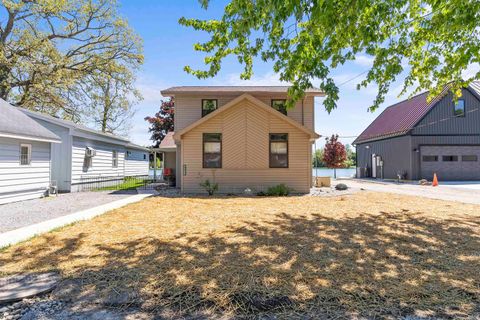 Tiny photo for 2400 E Schram Avenue, Columbia City, IN 46725 (MLS # 202618644)