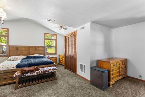 Tiny photo for 2400 E Schram Avenue, Columbia City, IN 46725 (MLS # 202618644)