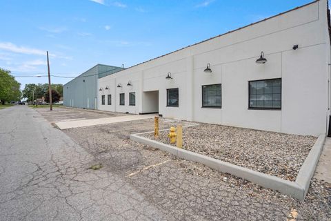 Tiny photo for 2500 N Union Street, Kokomo, IN 46901 (MLS # 202522220)