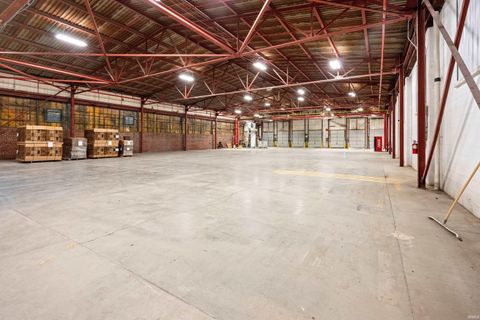 Tiny photo for 2500 N Union Street, Kokomo, IN 46901 (MLS # 202522220)