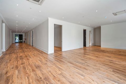 Tiny photo for 2500 N Union Street, Kokomo, IN 46901 (MLS # 202522220)