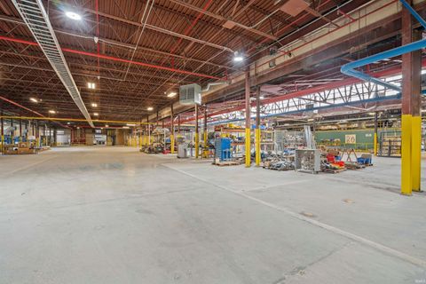 Tiny photo for 2500 N Union Street, Kokomo, IN 46901 (MLS # 202522220)