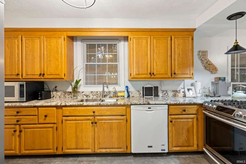 Tiny photo for 1637 Rainbow Bend Boulevard, Elkhart, IN 46514 (MLS # 202540972)