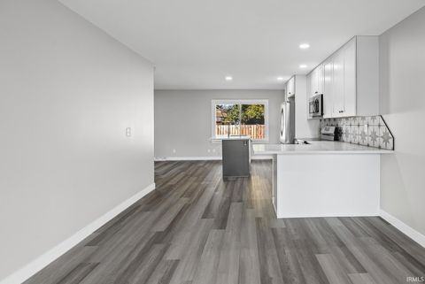 Tiny photo for 904 N Southland Drive, Lafayette, IN 47909 (MLS # 202544149)