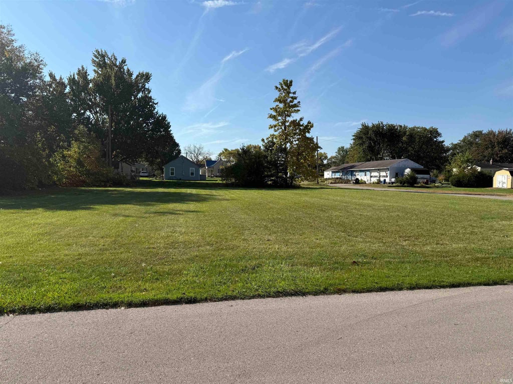 Photo of 817 W Water Street, Hartford City, IN 47348 (MLS # 202642612)