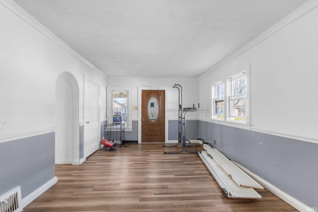 Photo of 1709 Superior Street, Elkhart, IN 46516 (MLS # 202612166)