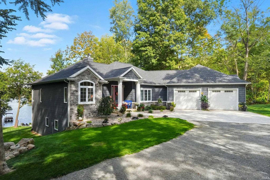 Photo of 3363 E 900 N, Rome City, IN 46784 (MLS # 202605802)