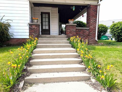 Tiny photo for 15 E main Street, Rossville, IN 46065 (MLS # 202618987)