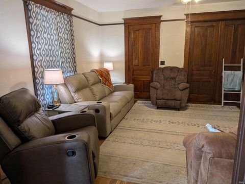 Tiny photo for 15 E main Street, Rossville, IN 46065 (MLS # 202618987)