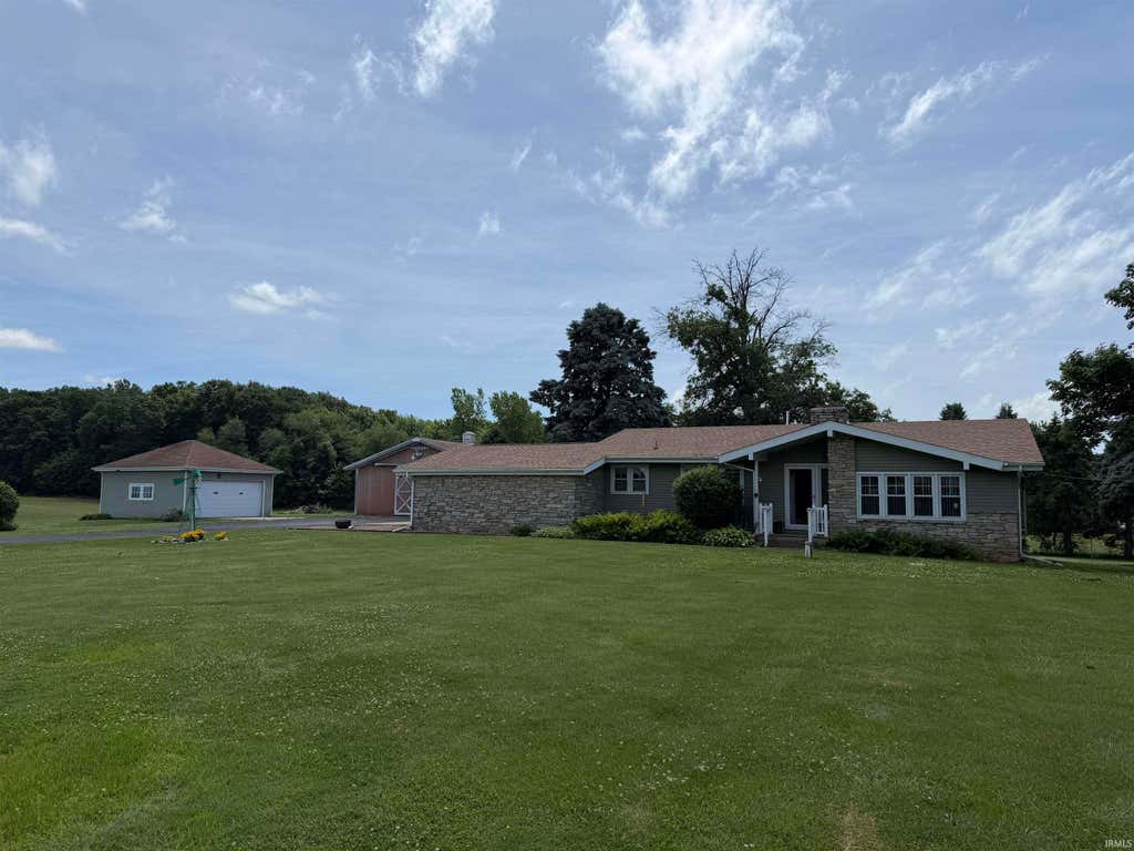 Photo of 13982 Kline Road, Mishawaka, IN 46544 (MLS # 202623722)