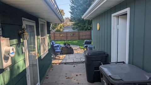 Tiny photo for 2026 College Street, South Bend, IN 46628 (MLS # 202642115)