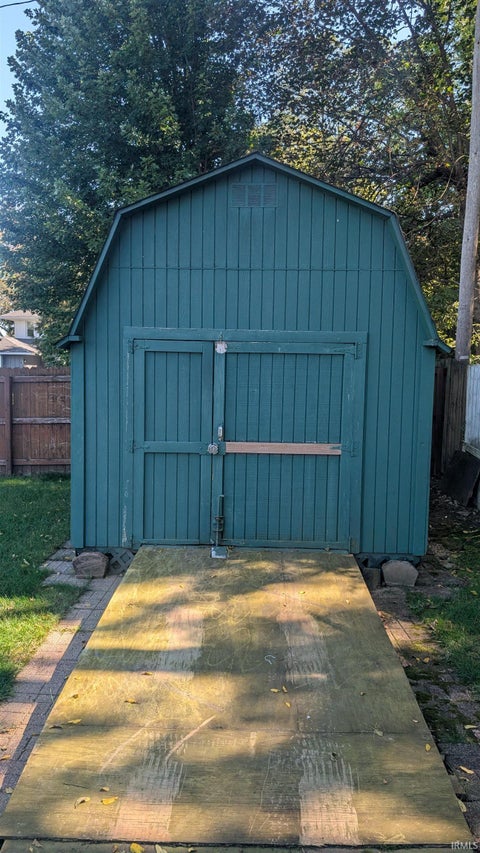 Tiny photo for 2026 College Street, South Bend, IN 46628 (MLS # 202642115)