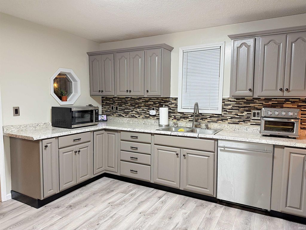 Photo of 220 N 11th Street, Elwood, IN 46036 (MLS # 202605294)