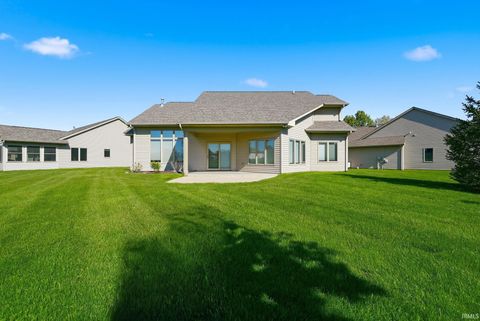 Tiny photo for 105 Cobblers Cove, Fort Wayne, IN 46825 (MLS # 202615963)