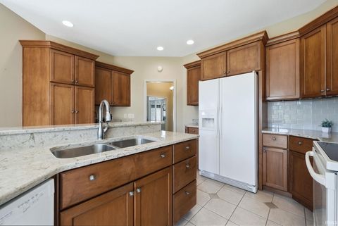 Tiny photo for 105 Cobblers Cove, Fort Wayne, IN 46825 (MLS # 202615963)