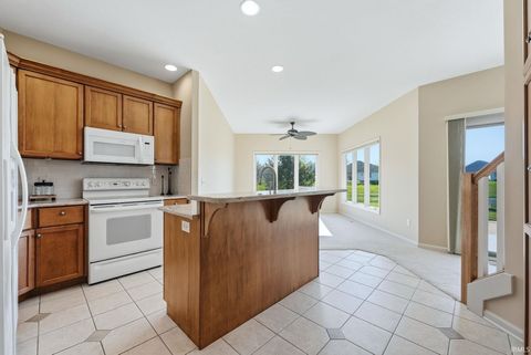 Tiny photo for 105 Cobblers Cove, Fort Wayne, IN 46825 (MLS # 202615963)