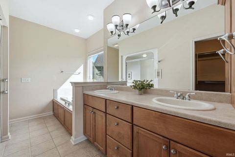 Tiny photo for 105 Cobblers Cove, Fort Wayne, IN 46825 (MLS # 202615963)