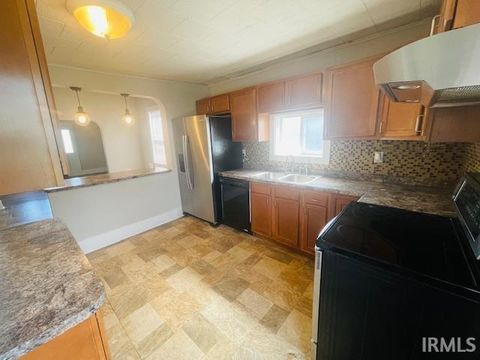 Tiny photo for 608 W Main Street, Greentown, IN 46936 (MLS # 202523237)