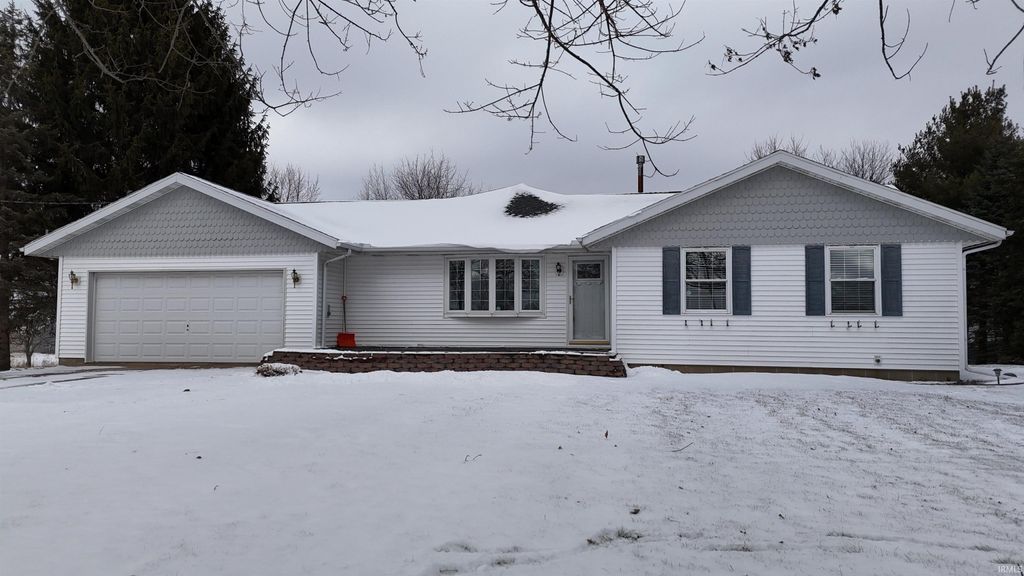Photo of 3844 E 400 N., Warsaw, IN 46582 (MLS # 202546969)