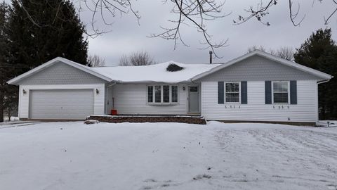 Photo of 3844 E 400 N., Warsaw, IN 46582 (MLS # 202546969)
