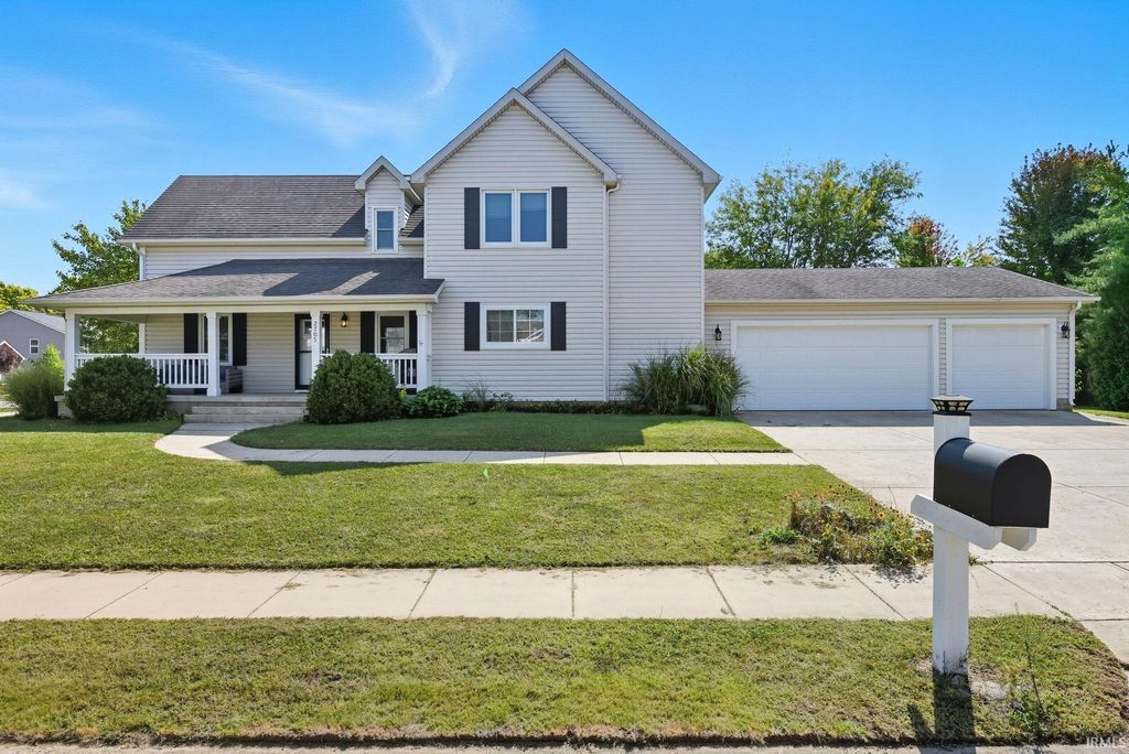 Photo of 2705 Grosbeak Lane, West Lafayette, IN 47906 (MLS # 202537874)