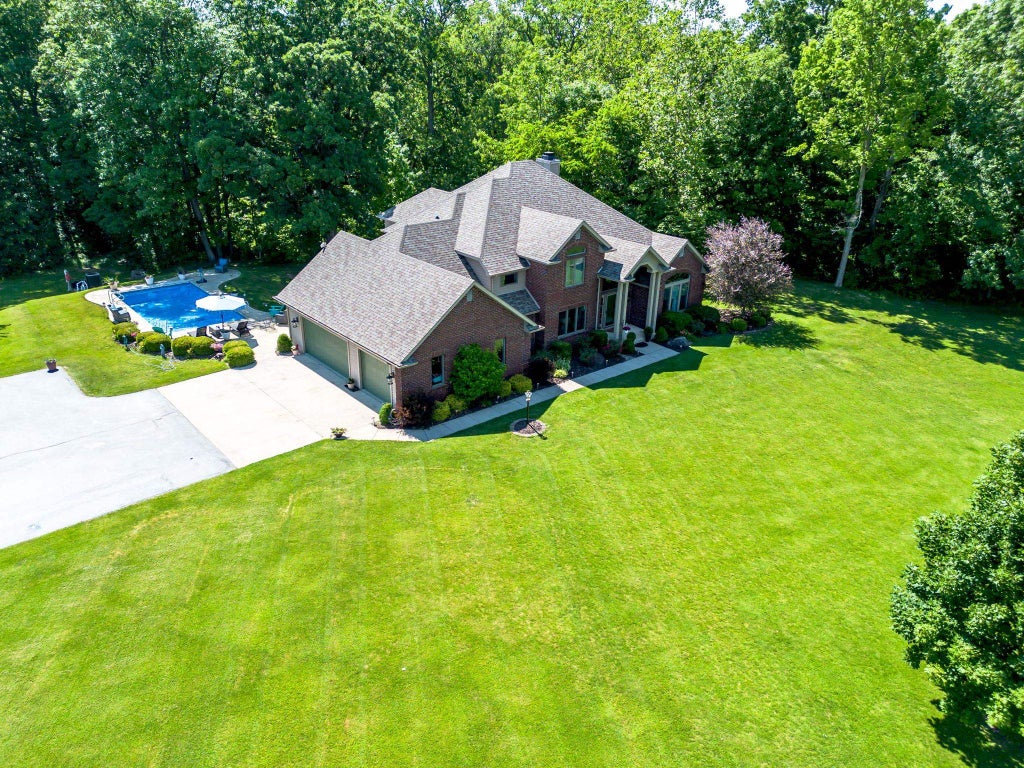 Photo of 7296 N Clear Creek Road, Huntington, IN 46750 (MLS # 202643856)