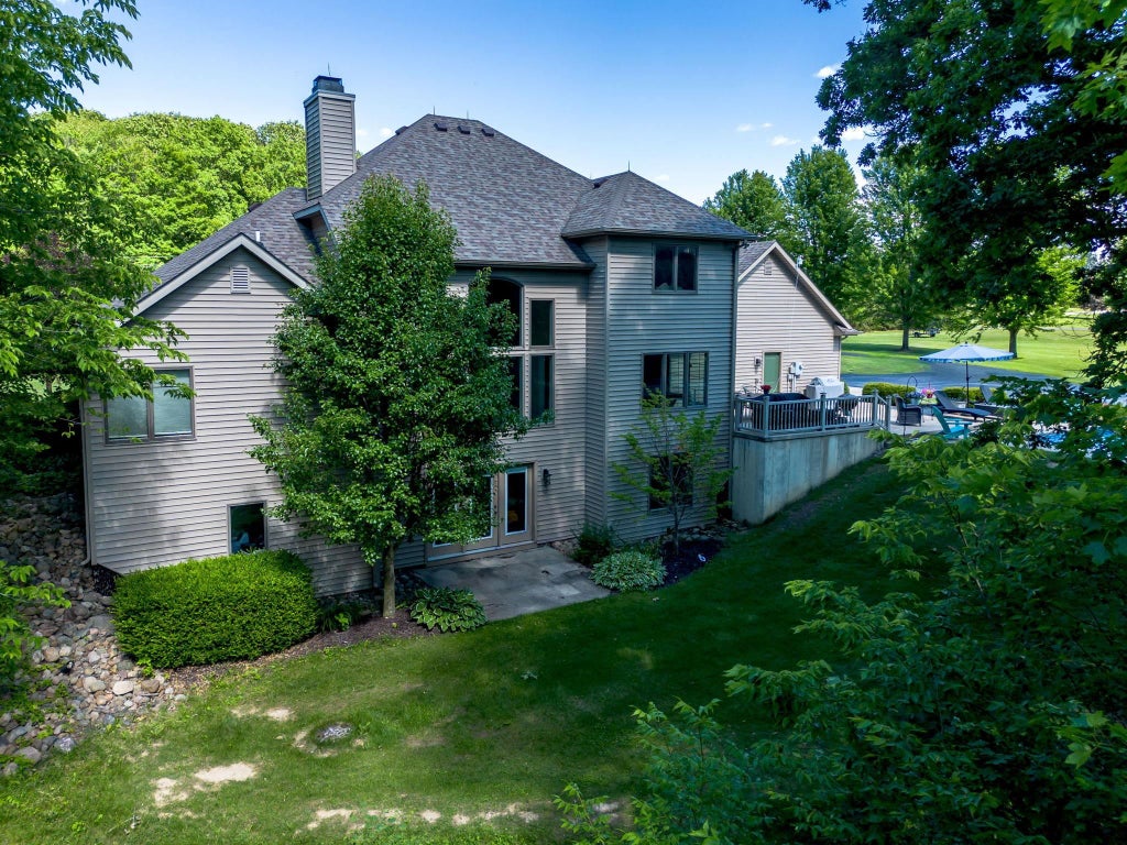 Photo of 7296 N Clear Creek Road, Huntington, IN 46750 (MLS # 202643856)