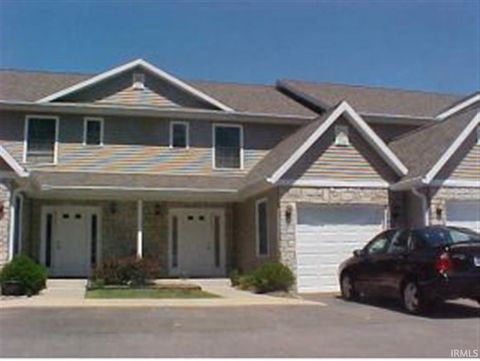 Photo of 5722 W Vinca Lane, Ellettsville, IN 47429 (MLS # 202546805)