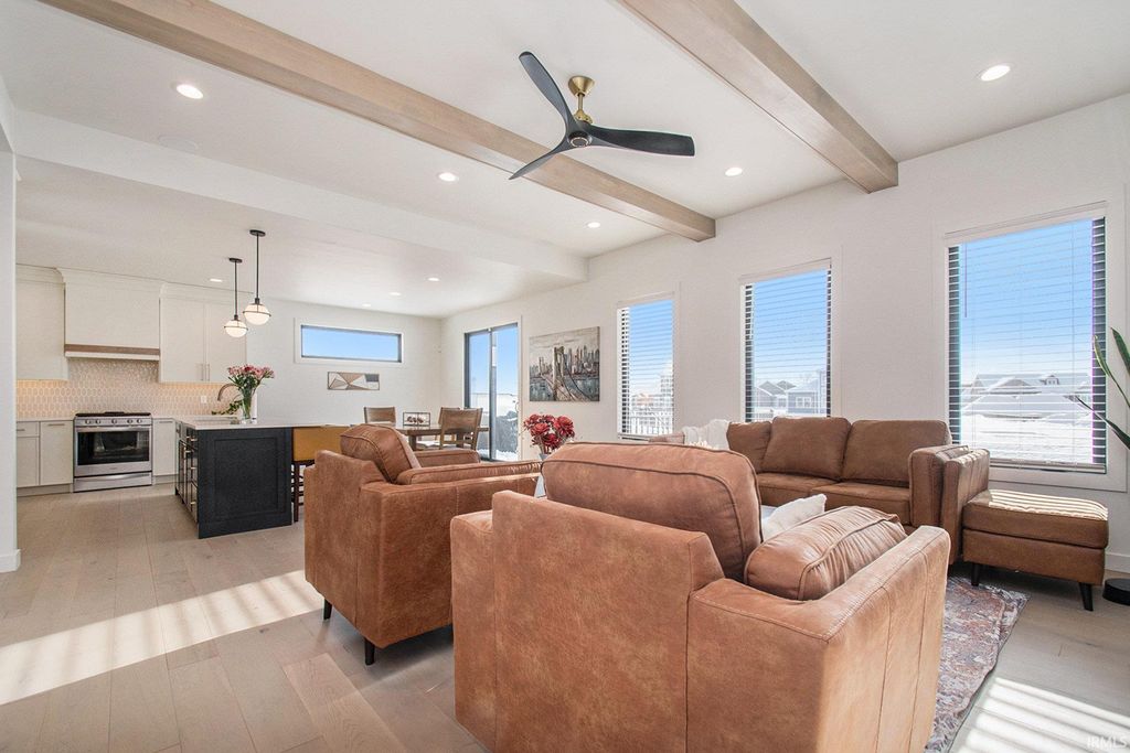 Photo of 11376 Denver Ridge Court, Osceola, IN 46561 (MLS # 202548636)