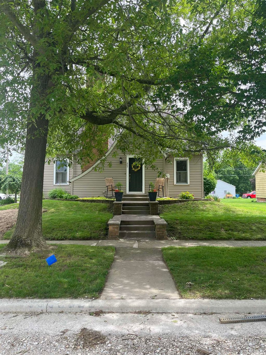 Photo of 403 N Wayne Street, North Manchester, IN 46962 (MLS # 202620265)