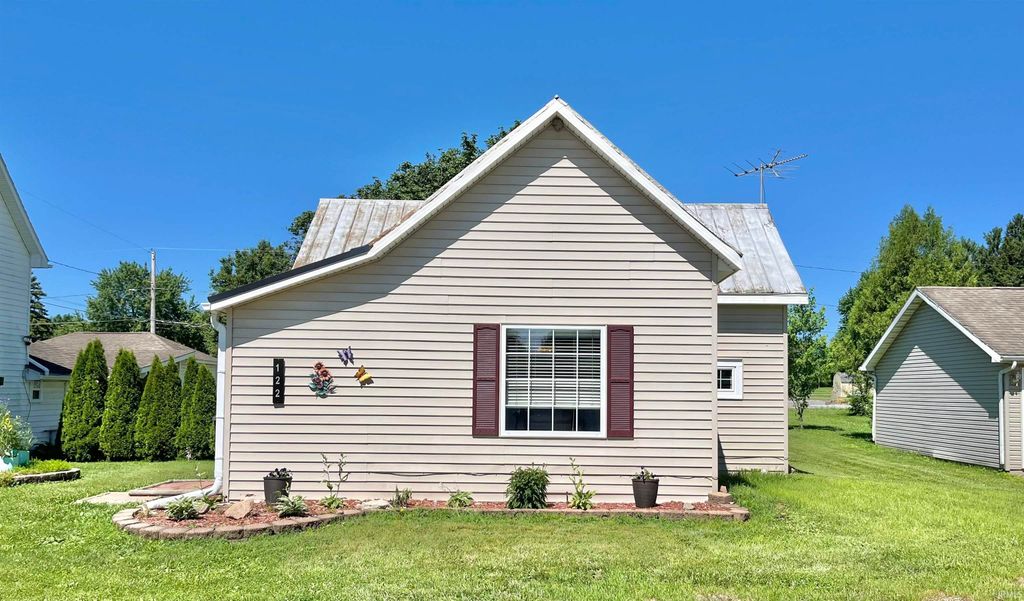 Photo of 122 N Elm Street, Losantville, IN 47354 (MLS # 202623256)