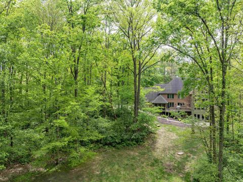 Tiny photo for 7811 Glacier Creek Dr 92 Drive, Roanoke, IN 46783 (MLS # 202618487)