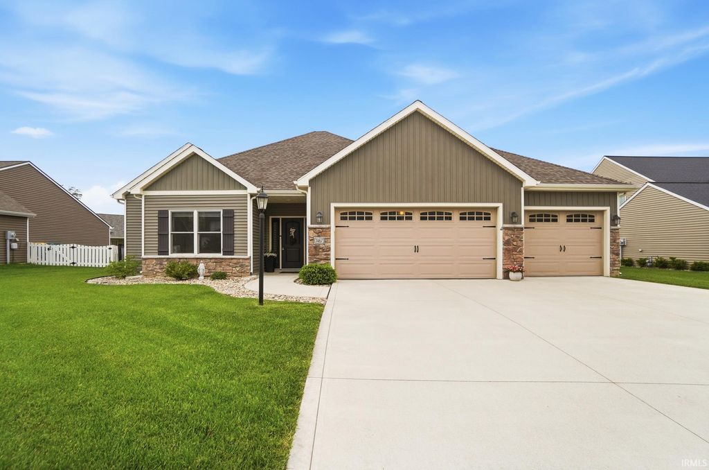 Photo of 7467 Lemmy Lane, Fort Wayne, IN 46835 (MLS # 202615756)