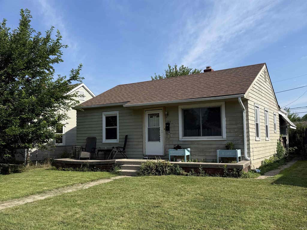 Photo of 1024 E WHEELER Street, Kokomo, IN 46902 (MLS # 202627304)