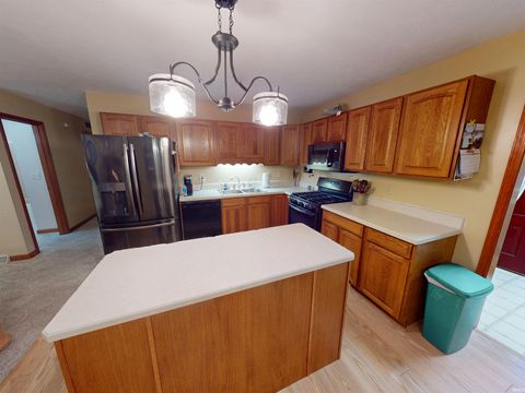 Tiny photo for 12702 N 1225 West Crossroads, Monticello, IN 47960 (MLS # 202607260)